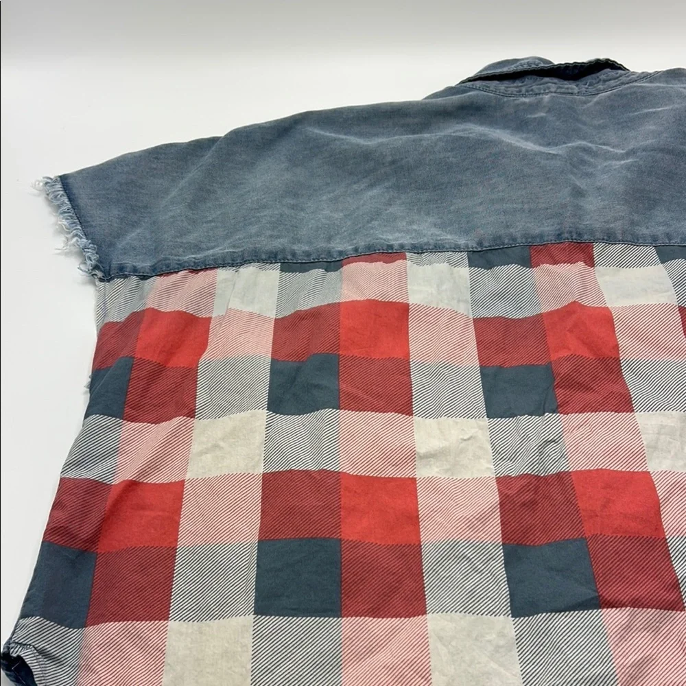 Cato Women's Boxy Shirt 22/24W Button Down Plaid Blue Red Dickie Sleeveless - Picture 9 of 12